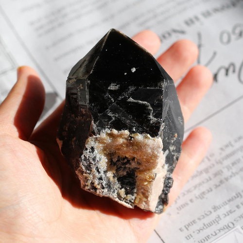 天然モリオンの原石 最強魔.除け 黒水晶 山東省産 邪.気払い 悪.縁切り