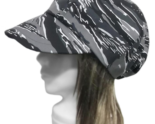 つば広キャスケット◇迷彩柄コットンツイル／ブラック系 ◇紫外線対策