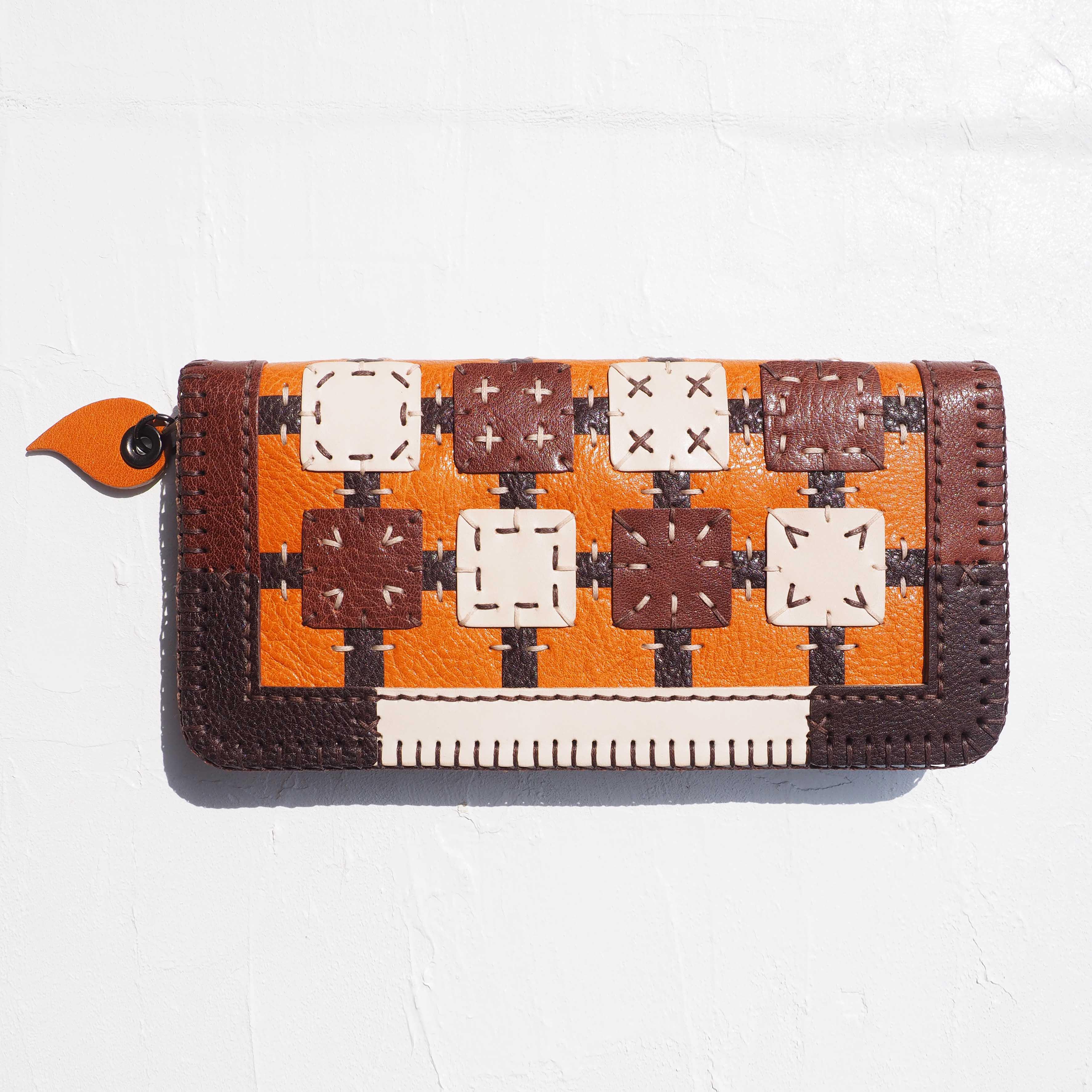 【1点在庫アリ】４８四八の長財布 （K）