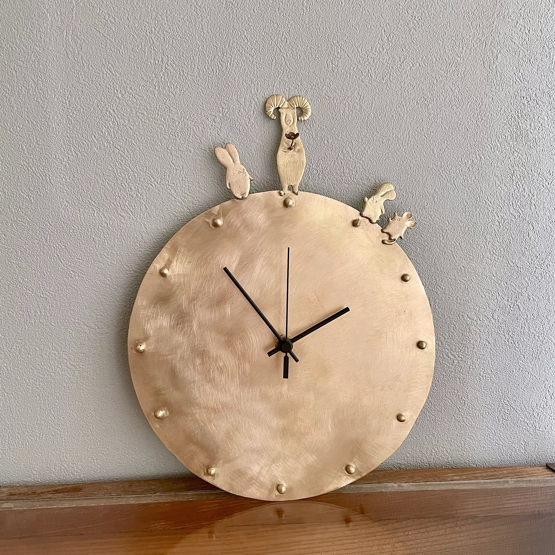 「アルガリと仲間たち」真鍮壁掛け時計 23,100円