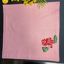リネン手刺繍ハンカチ「おおぎく（大菊）」30cm×30cm 「ピンク」 6枚目の画像