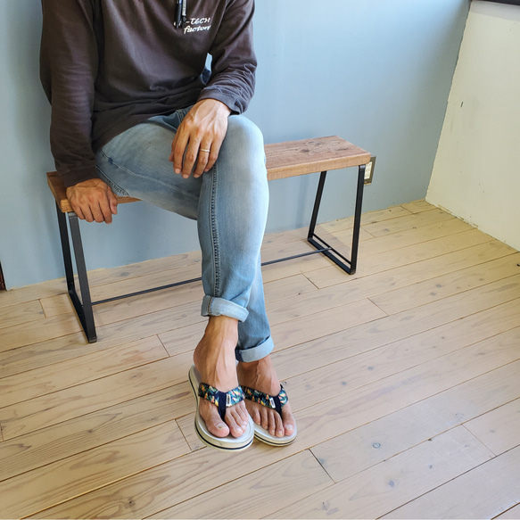 アイアンベンチ　カフェ風ベンチ　ベンチ IRON BENCH / リラックス感を生み出し雰囲気を上げてくれる