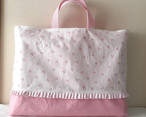 ハンドメイド♡さくらんぼレッスンバッグ ☆キルトの先生が制作☆ 【送料無料】入園入学 レッスンバッグ 可愛い ファッション雑貨