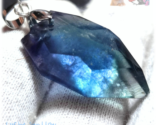 ◇ ロシア産 秘蔵品 宝石質 特殊希少マルチゾイサイトカラー ◇ ロシア産 秘蔵品 宝石質 特殊希少マルチゾイサイトカラー
