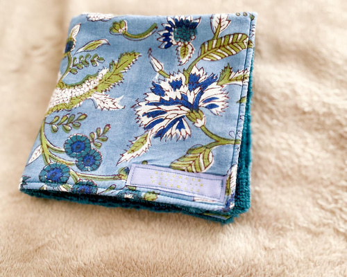 未使用※大判　インド ブロックプリント 中綿入りキルト ディープブルー　カバー 新品】インド ブロックプリント キルト ダブル 肌布団 マルチカバー