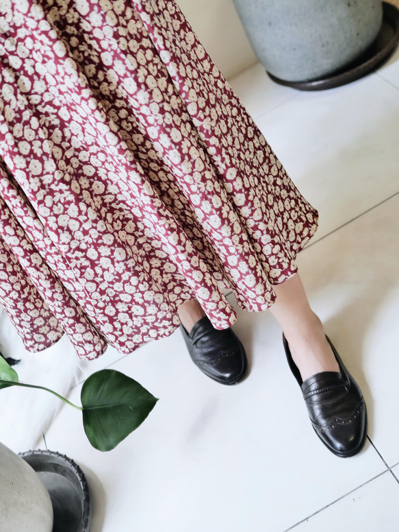 深紅法式花卉浪漫優雅午後日和 古董紡紗質直鬆A字大圓裙 skirt 第5張的照片