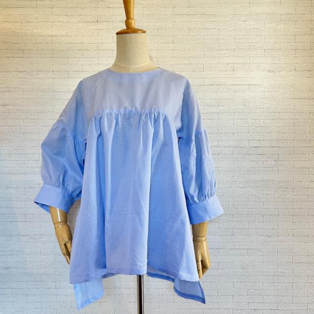＊綿のパフスリーブブラウス＊