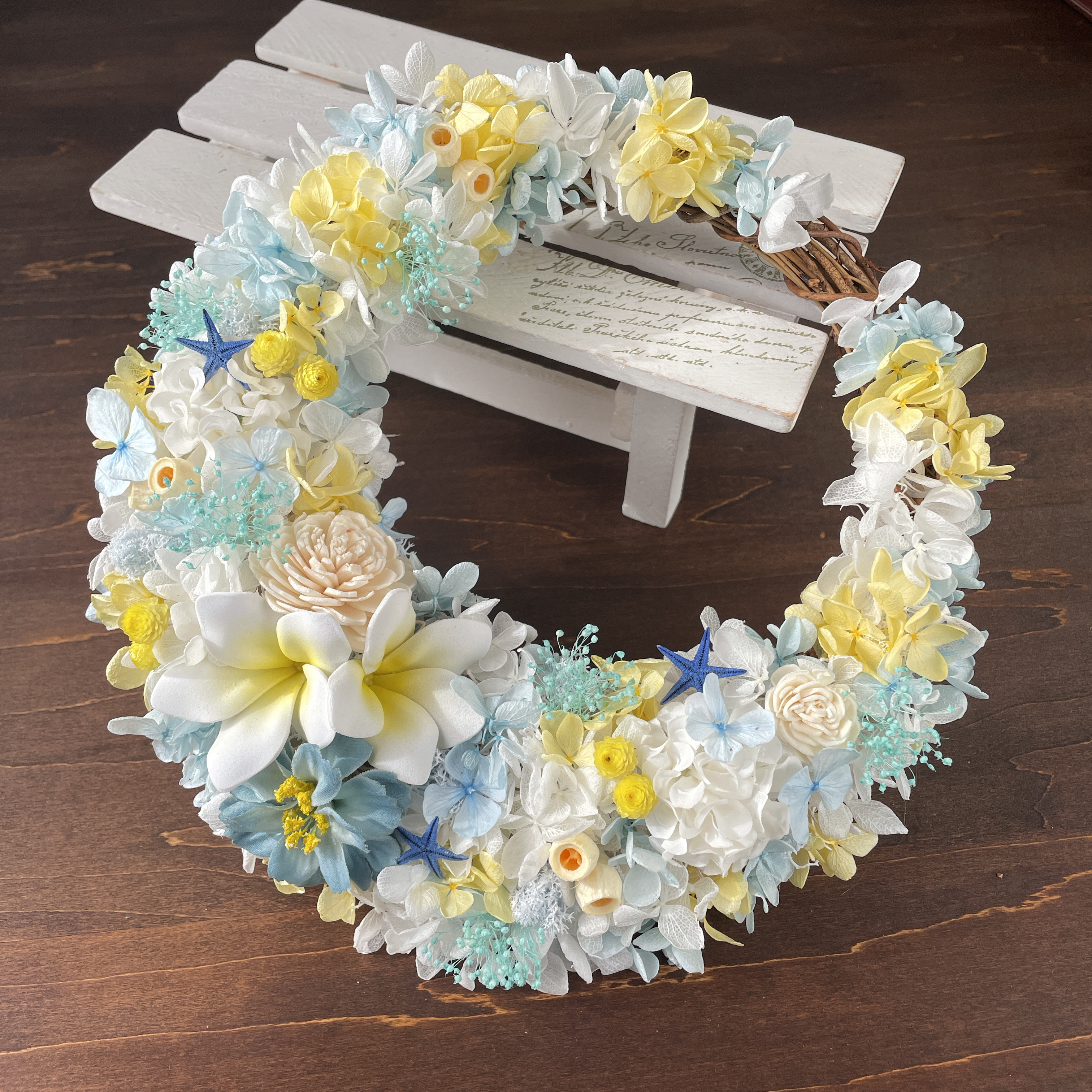 夏リース＊プリザーブドフラワー＊ハーフムーンリース＊プルメリア
