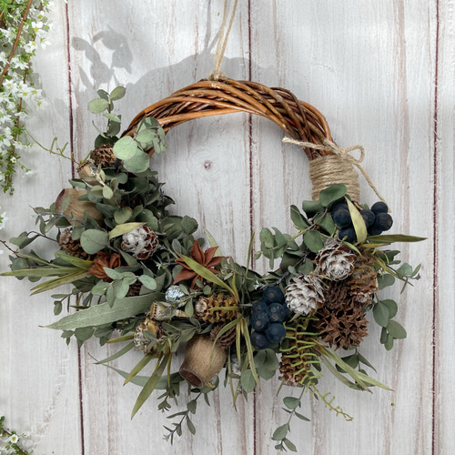 スモークツリーと木の実のナチュラルリース ドライフラワー ガウベル付き ドライフラワー リース スモークツリー アナベル ベルガムナッツ