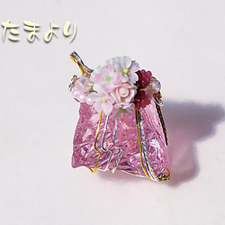 「レムリアからの贈り物」アンダラクリスタル （ピンク）と木苺ブーケのペンダントトップ 7枚目の画像
