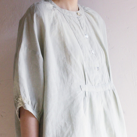 柔軟亞麻休閒連身裙，5 袖，鼠尾草色 第3張的照片