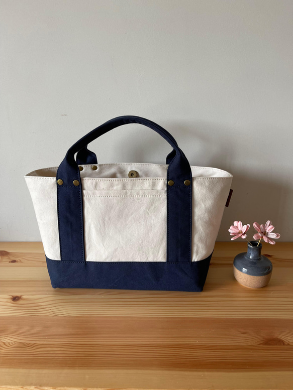 8号帆布トートバッグ(横長)キナリ×ダークブルー　lizz 8号帆布トートバッグ(横長)キナリ×ダークブルー lizz様専用