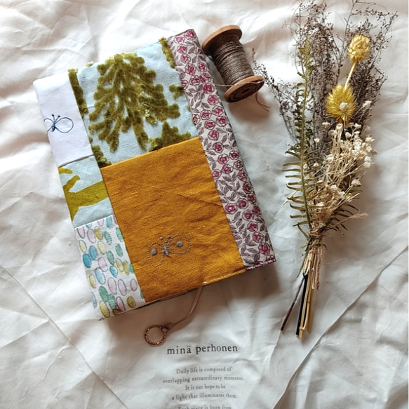 まゆた様 ミナペルホネン ブックカバー四六判サイズ ブックカバー m