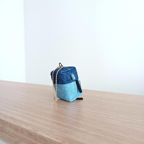 ロボchi8号 マスコット┃ロボット ぬいぐるみチャーム デニム