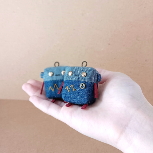 ロボchi9号 マスコット┃ロボット ぬいぐるみチャーム デニム