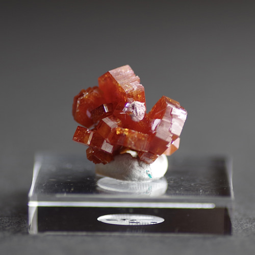 バナジナイト 【一点物】 原石 鉱物 天然石 (No.1417) 天然石 World