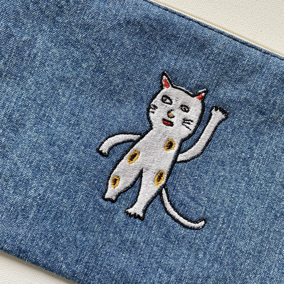 【巨匠動物園】招き猫刺繍ポーチ 4枚目の画像