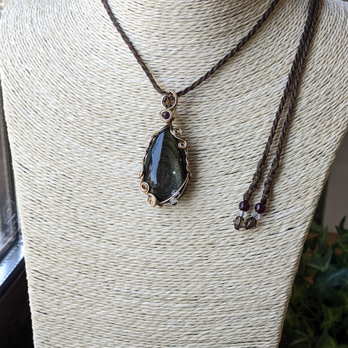 ☆ゴールデンオブシディアン☆ワイヤーマクラメ編みネックレス