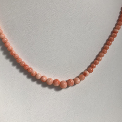 少し長めの約46cmピンク珊瑚玉ネックレス・シンプルで優しい春色　R40409 13枚目の画像