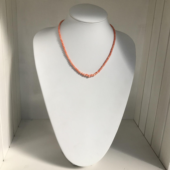 少し長めの約46cmピンク珊瑚玉ネックレス・シンプルで優しい春色　R40409 14枚目の画像