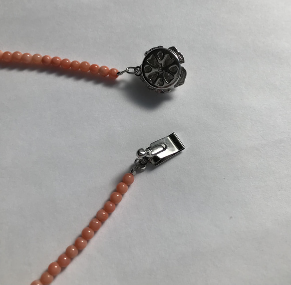 少し長めの約46cmピンク珊瑚玉ネックレス・シンプルで優しい春色　R40409 19枚目の画像