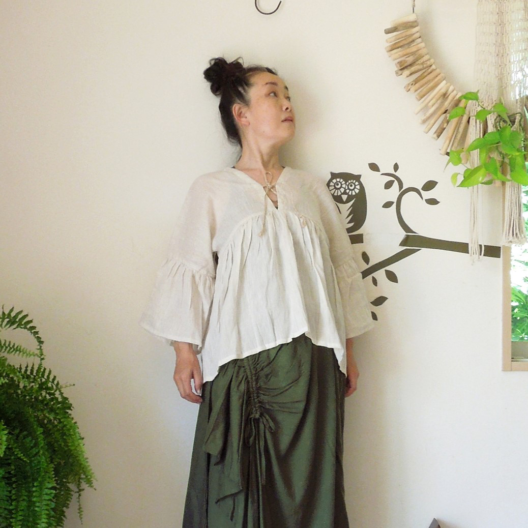 【SALE】asana 麻100% ガーゼ 三つ編み ギャザー ブラウス●きなり