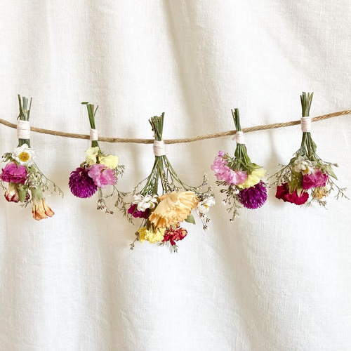 送料無料】カーネーションのドライフラワーミニスワッグガーランド  