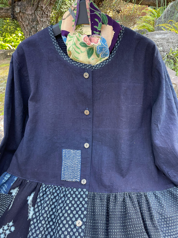 【着物リメイク】藍染め絣の羽織りワンピース/刺し子/ギャザー 5枚目の画像