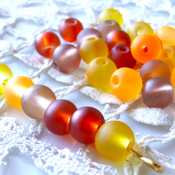 30個　すりガラス　落ち葉　チェコビーズ Czech Glass Beads 2枚目の画像