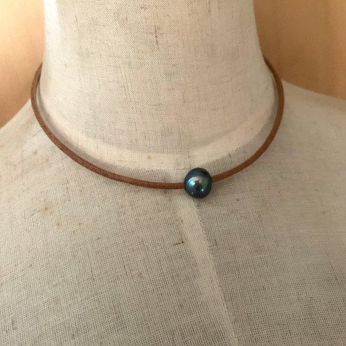 陶芸作品 陶人形シリーズ作品① 陶彫刻 淡水パールネックレスを装着
