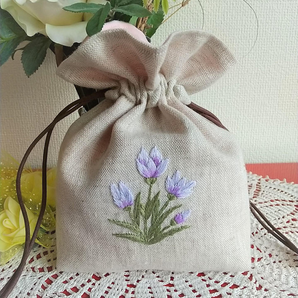 受注生産】リネン 刺繍入り巾着ポーチ クロッカス 巾着袋 ショップ