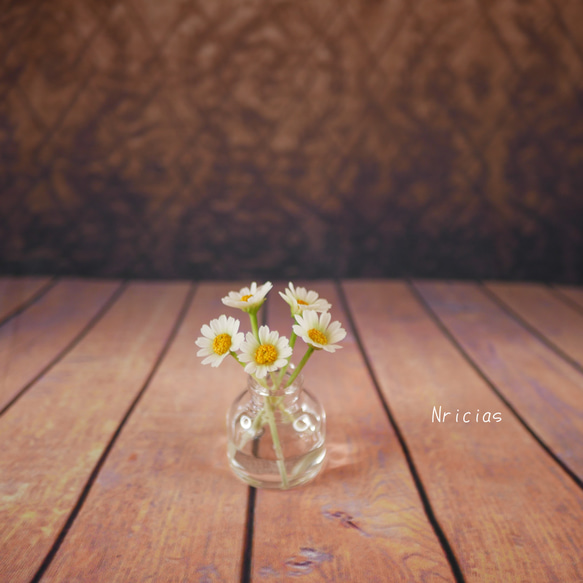 摘んできたお花を飾ったような　さりげなさが可愛い花 マトリカリア ✿クレイフラワーNO.MWＭ1−5 5枚目の画像