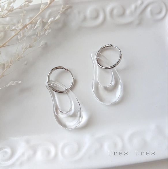 シルバー◇クリアカーブドロップチャームのフープピアス/イヤリング