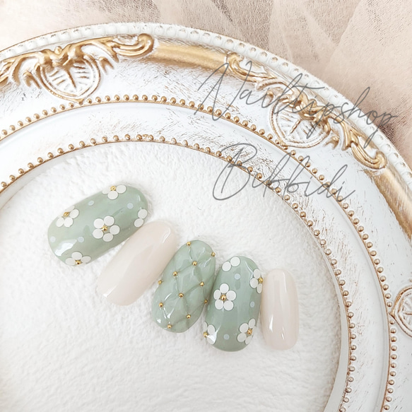 グリーンホロフラワーネイル ネイルチップ（つけ爪） Nailtipshop