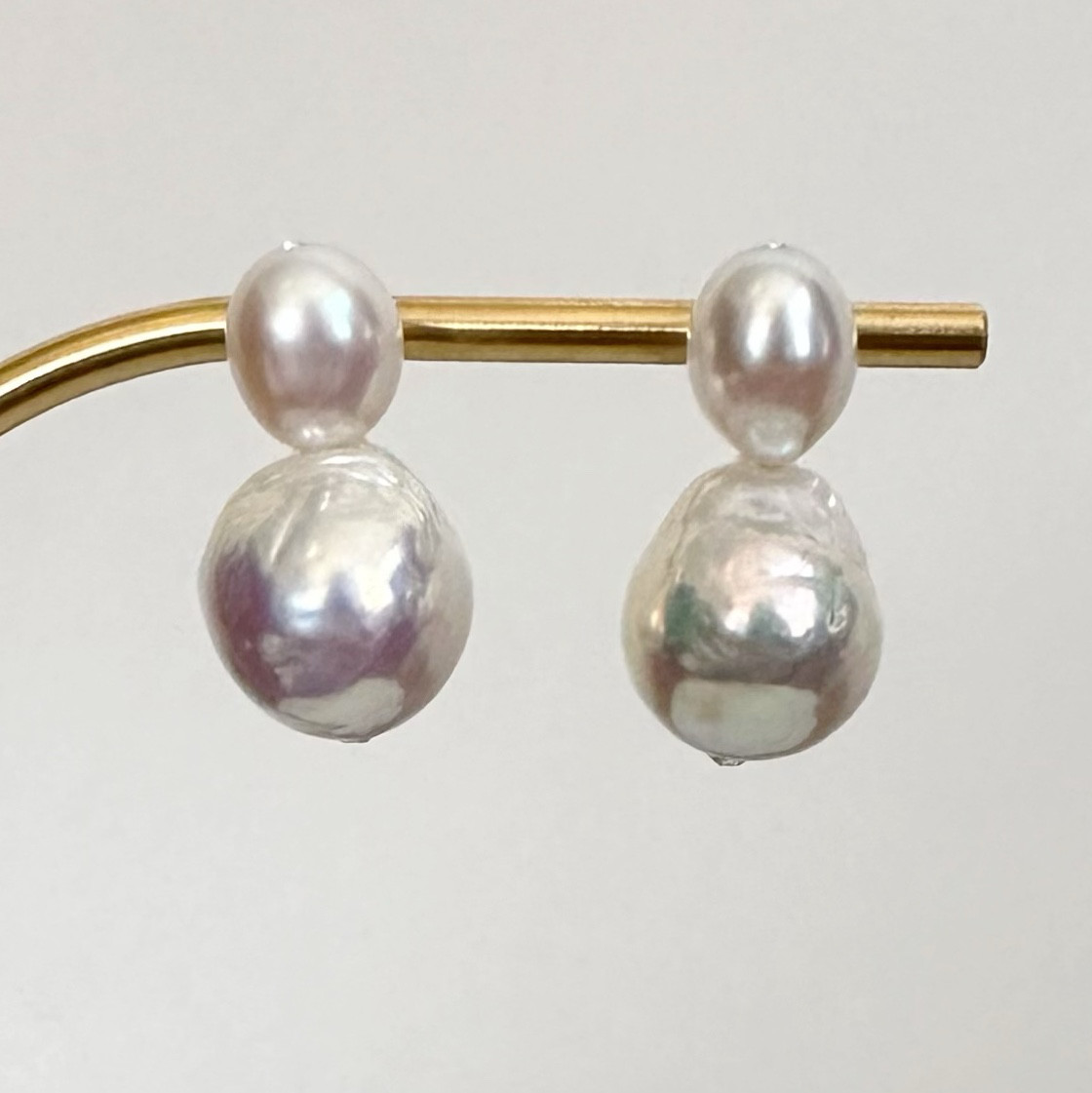 ツインパール　ピアス　イヤリング　ホワイト×ホワイト