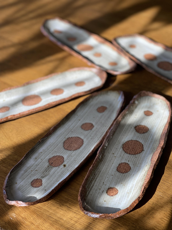 長皿になったよ❣️白いさやの中のお豆さん　長皿　秋刀魚皿　プレート　 12枚目の画像
