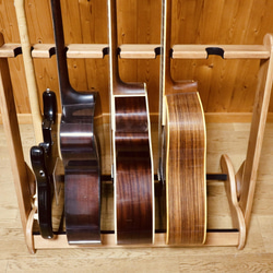 【24時間以内に発送】手作り木工　木製ギタースタンド （チーク）５本掛け 3枚目の画像