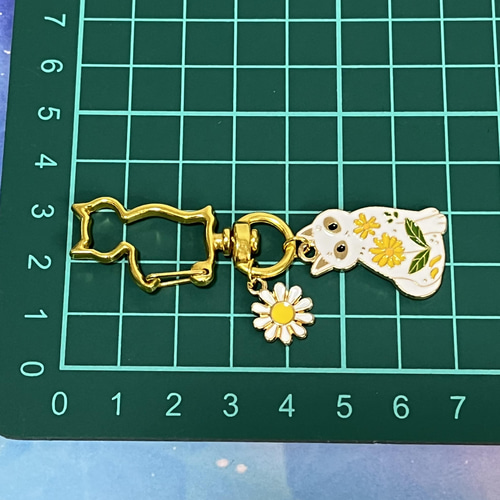 人気❤︎おすすめ【送料無料】♡ フラワーにゃんこのチャーム