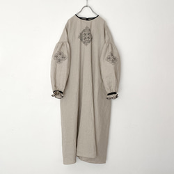 [ Ladies ] ソロチカ刺繍のリネンギャザーワンピース -beige- 7枚目の画像