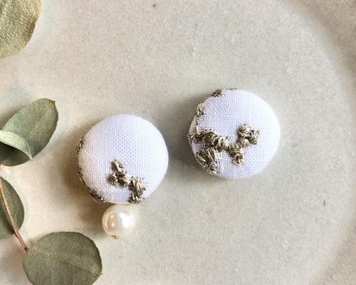 ミナペルホネン　senko-hanabi ピアス fe97db150e22b4dd3b759968af1946