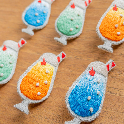 クリームソーダ 手刺繍ブローチ ブローチ さゆき工房 通販｜Creema