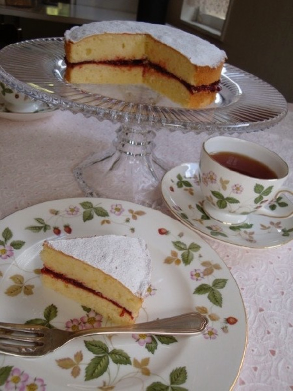 ヴィクトリアサンドイッチケーキ　12cm 2枚目の画像