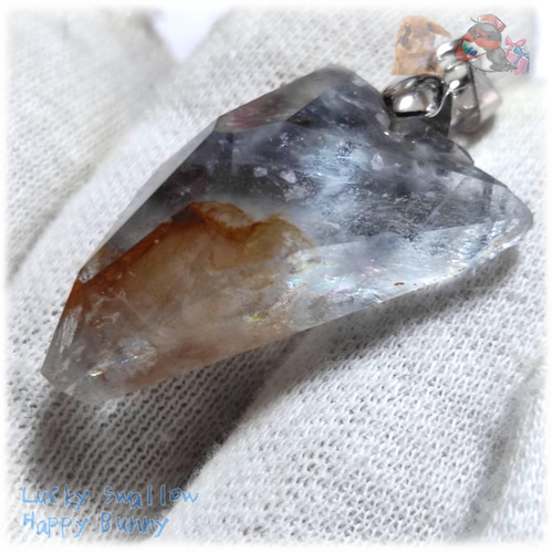 虹入り 鉱石牙 クリスタルファング アフガニスタン産 フローライト