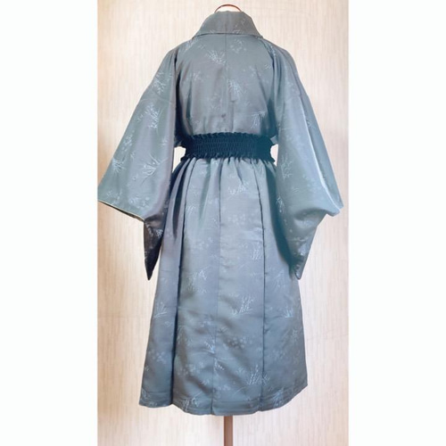 展示品　◇着物リメイク◇  セットアップ　水色　ゴムベルト付き ◇着物リメイク◇ セットアップ 道行 ゴムベルト付き 紺×赤 1点