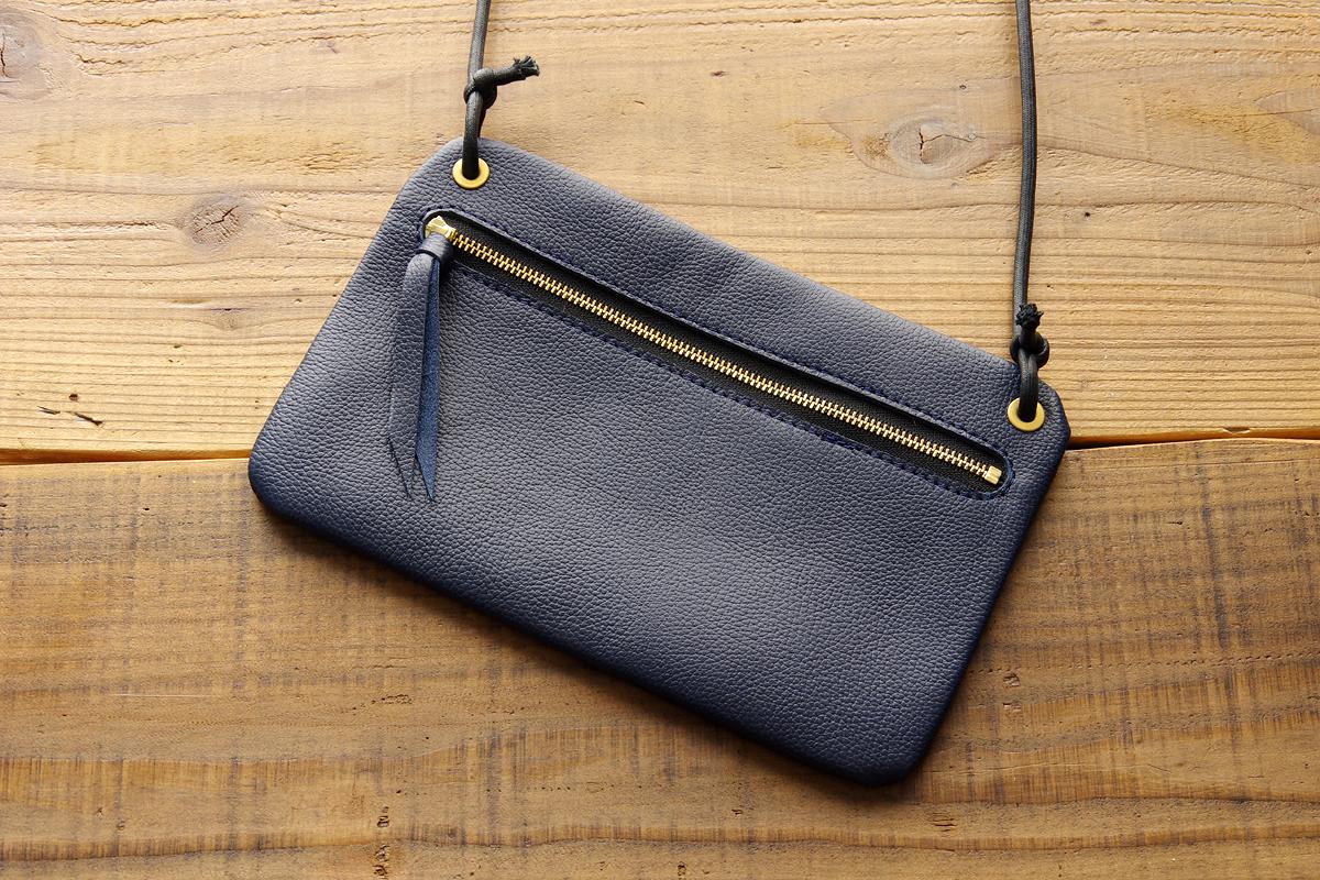 《LIONA》フラットレザーサコッシュ《5colors》