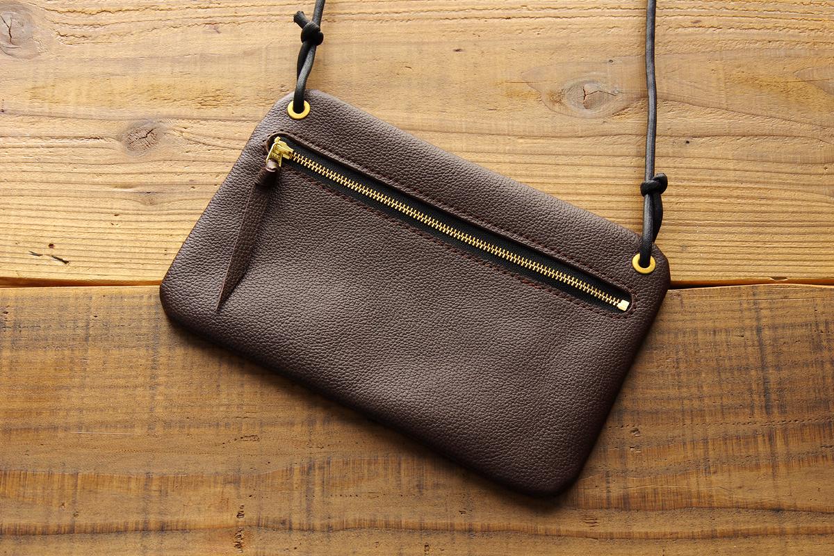 《LIONA》フラットレザーサコッシュ《5colors》