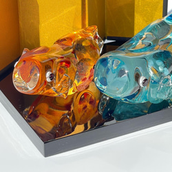 ガラスの鯉のぼりセット(台と屏風付) 2枚目の画像