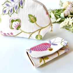 再販】藤色 リネン 母の日5000円セット2022 ボタニカル 刺繍 キー