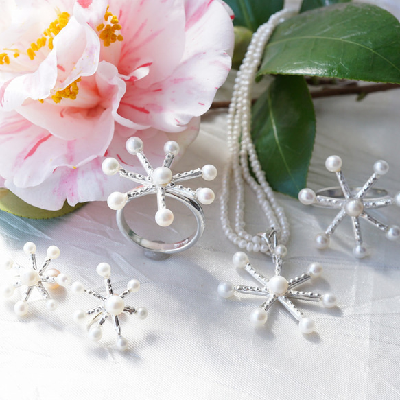 リンボ☆釦❣️本真珠ベビーパール♪高知赤珊瑚sliverブレス『りんりん手作』 Offspring mother and childsilver bangle | Georg Jensen