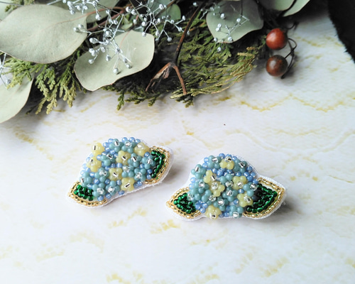 みの 洋梨 プルーン ひまわり ビーズ 刺繍ブローチ みの様 専用 洋梨 プルーン ひまわり ビーズ 刺繍ブローチ